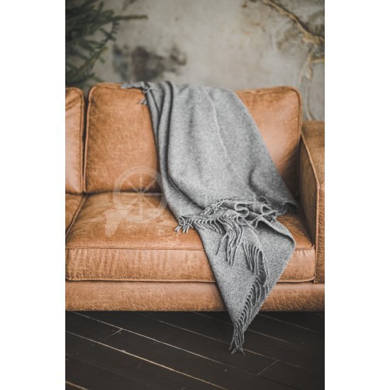 Wool blanket with fringes "Jaukumas" grey